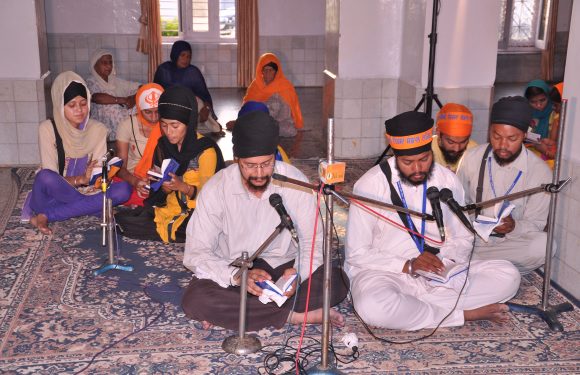 Nitnem at gurmat camp